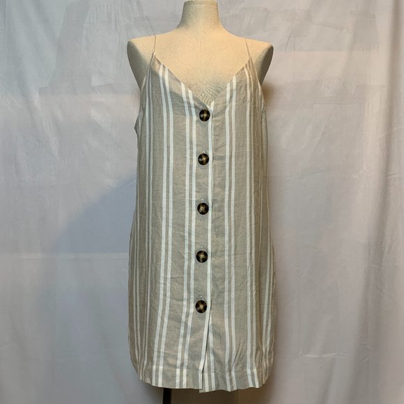 Topshop Dresses & Skirts - Topshop (NWOT) White and Cream Striped Dress with Buttons Size 10